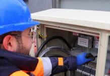 electrician by fuse box