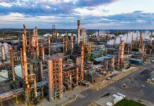 pine bend oil refinery in rosemount minnesota united states
