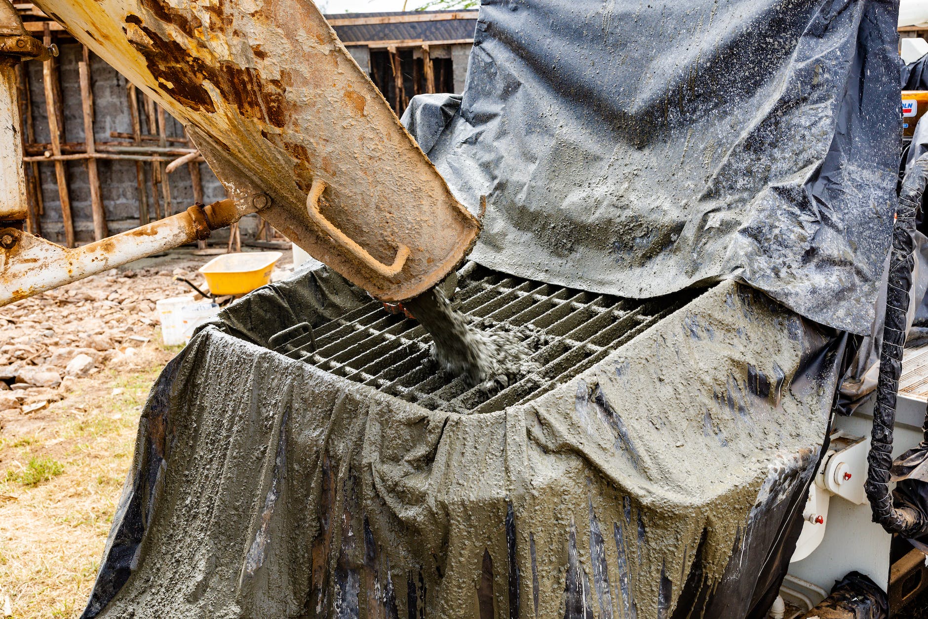 Concrete Pouring Hazards and Precautions