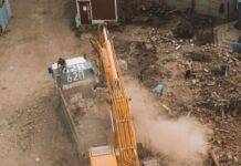 a heavy equipment used in excavation