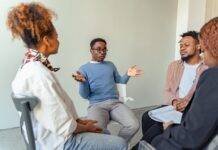 people in a psychotherapy session