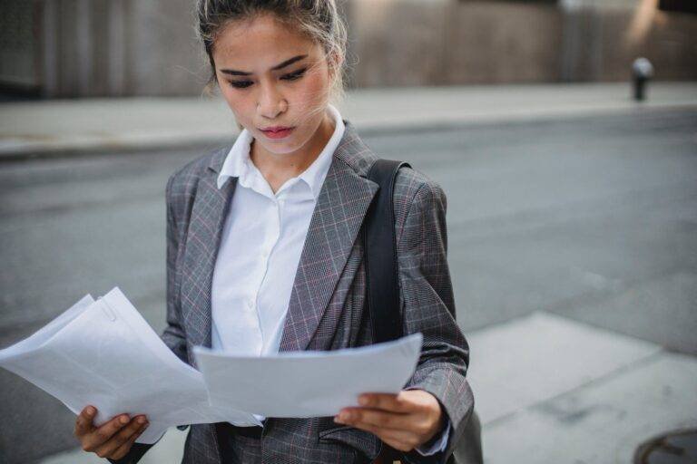 businesswoman reading the documents