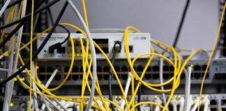 close up photo of cable wires