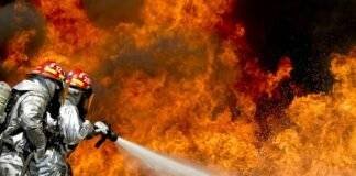 firefighters-fire-flames-outside-69934.jpeg